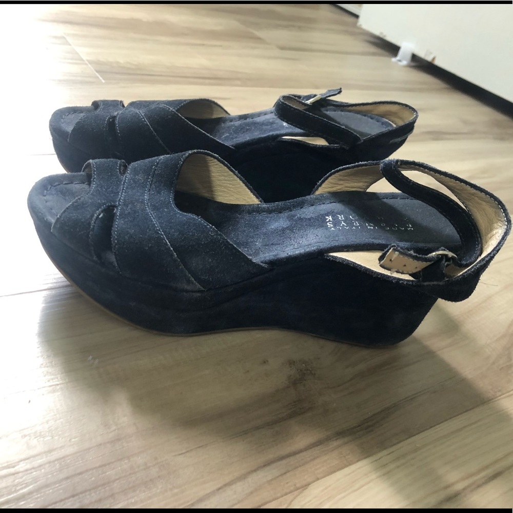 Barney’s navy wedges - Picture 2 of 3